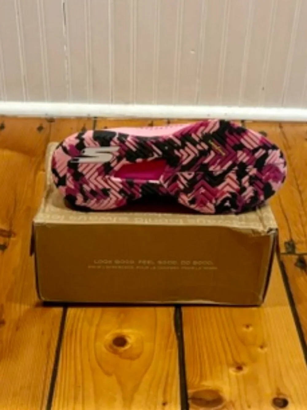 Skechers Womens Go Train Arch Fit Viper Court Pro Pickleball in pink size 8 - Picture 8 of 9